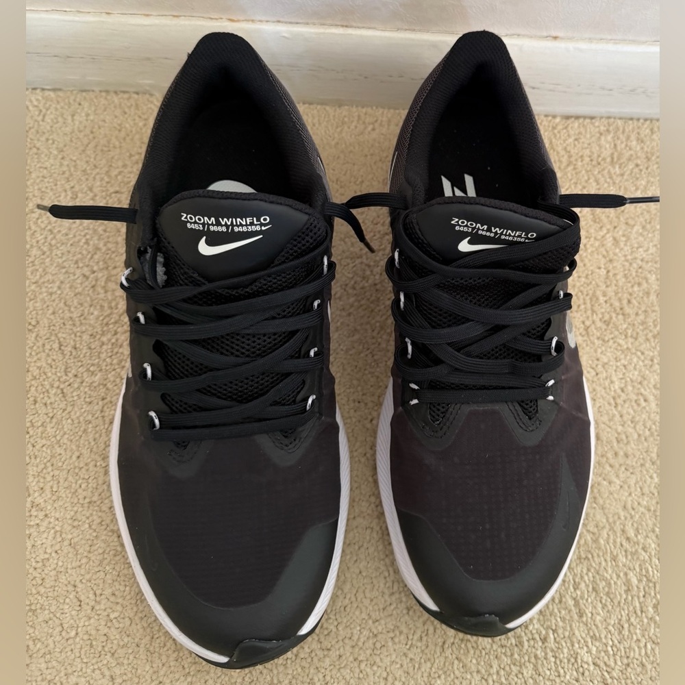 Nike women’s Zoom Winflo Size 9.5 EUC - Picture 2 of 5